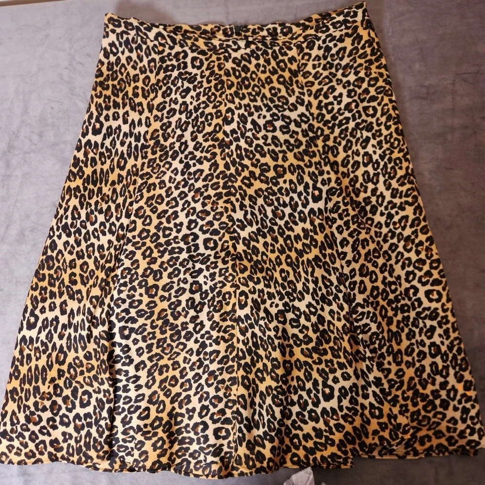 MICHAEL Michael Kors 100% Silk Leopard Print Lined Midi A-Line Skirt Size 8